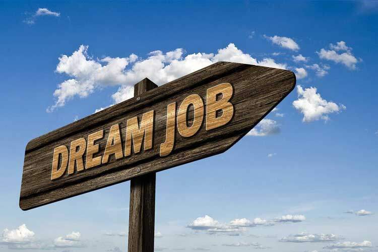 Here's How to Get Experience for Your Dream Job