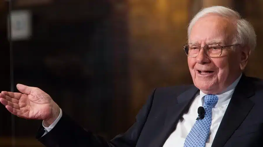 Becoming a Millionaire: Applying Warren Buffett's 4 Key Principles