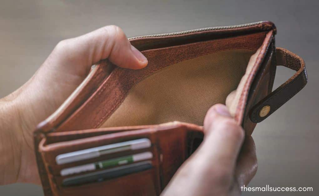 7 Spending Habits That Are Quietly Draining Your Bank Account